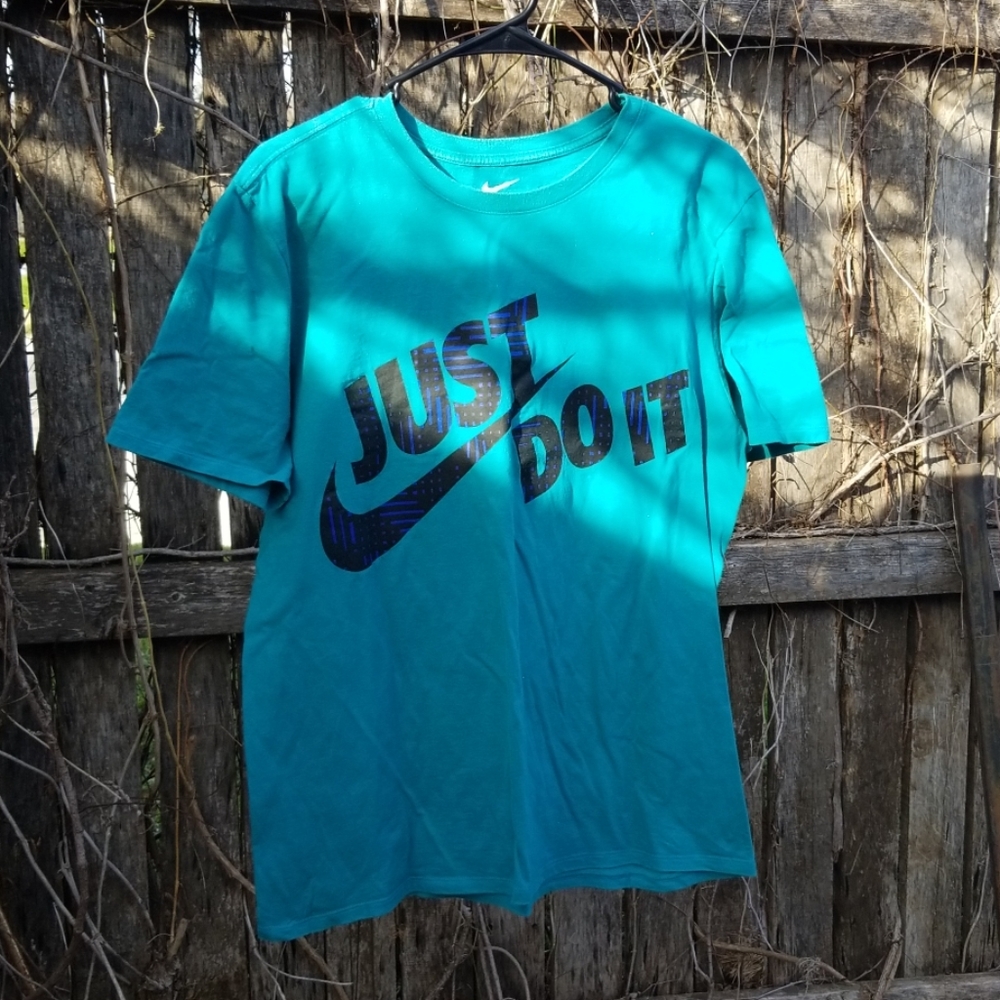 Nike tee (teal color)